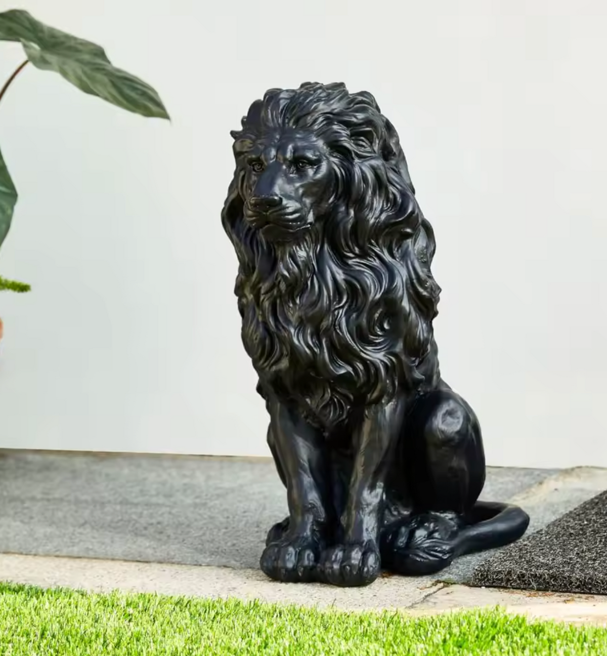 Black Lion Garden Statue