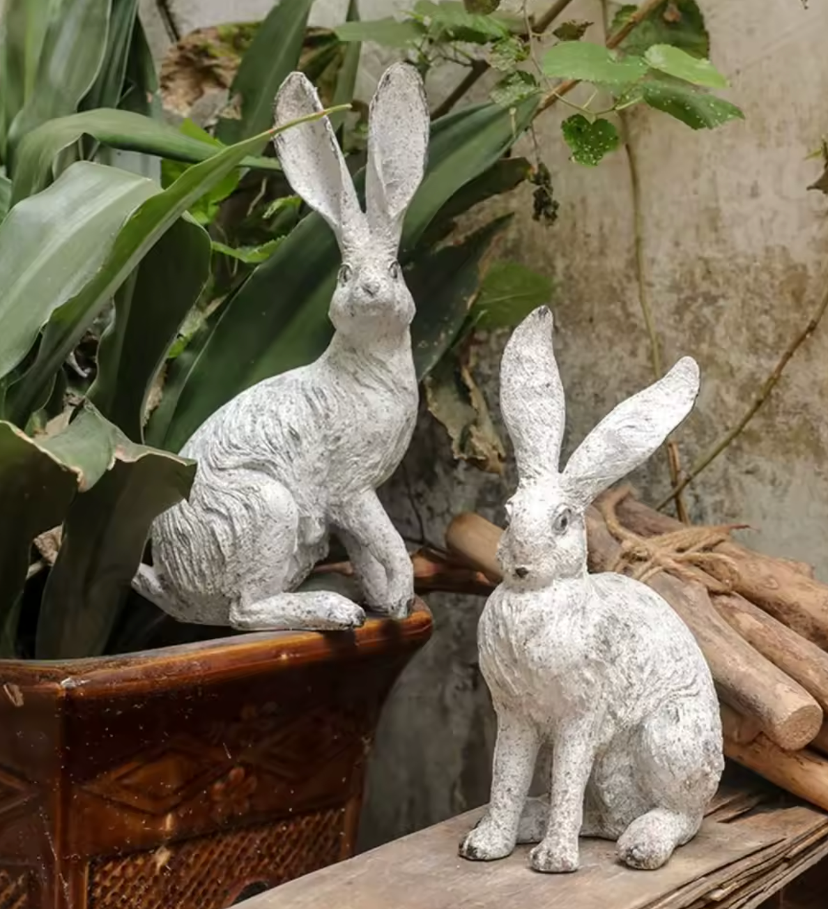 White Rabbit Garden Statues